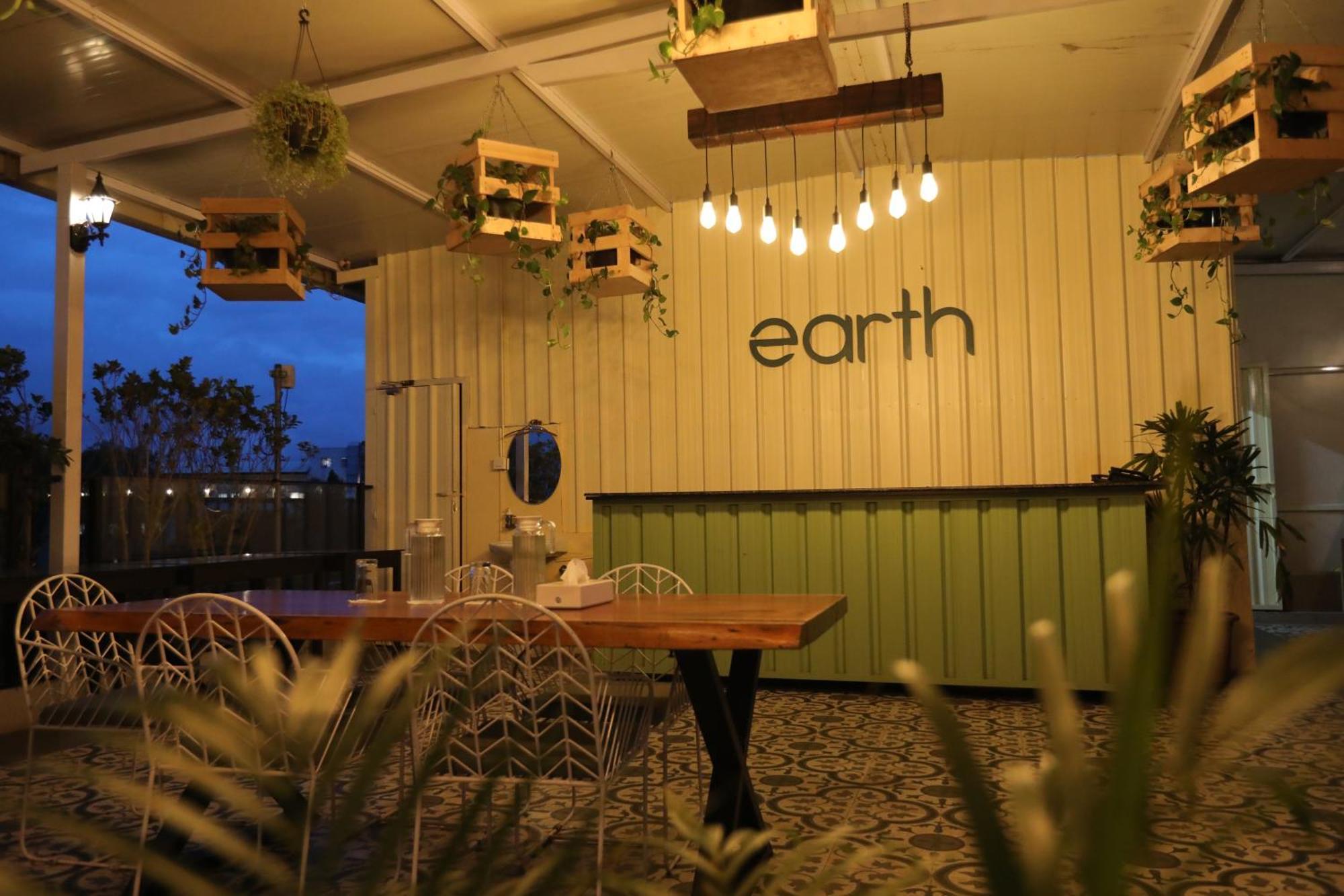 העיר בנגלור Earth Hotels מראה חיצוני תמונה